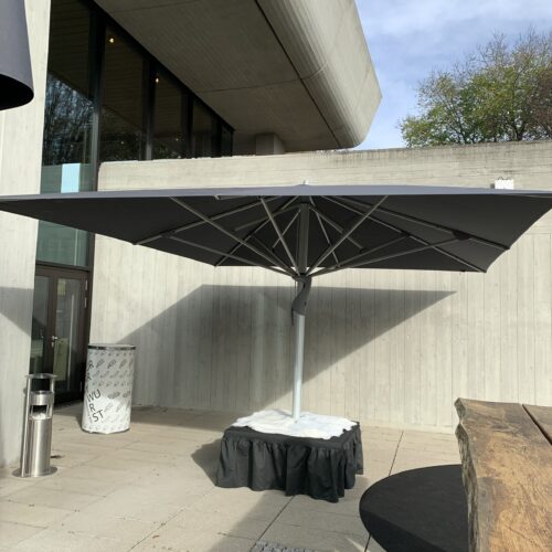 Sitzecke für den Event Sonnenschirm