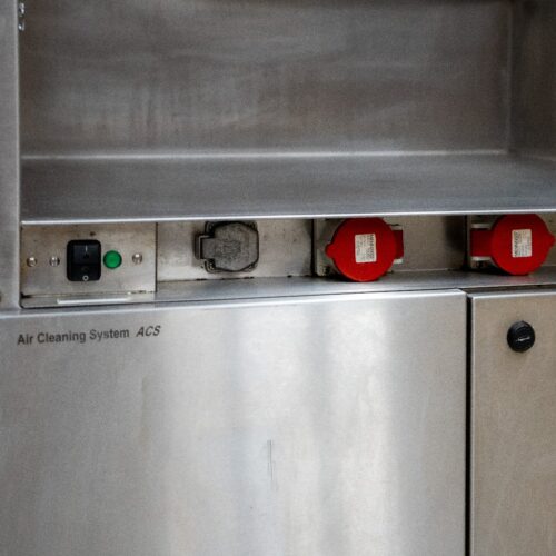 Frontcooking-Station mit Randabsaugung